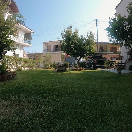 Magdalinos Appartments Nea Skioni Bagian luar foto